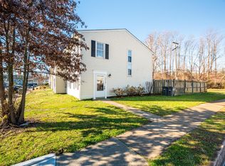 9620 Inverary Ct, Lorton, VA 22079