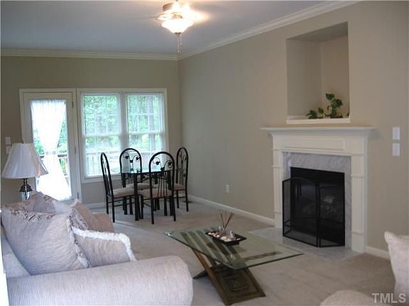 3rd image of 4106 Geneva Dr