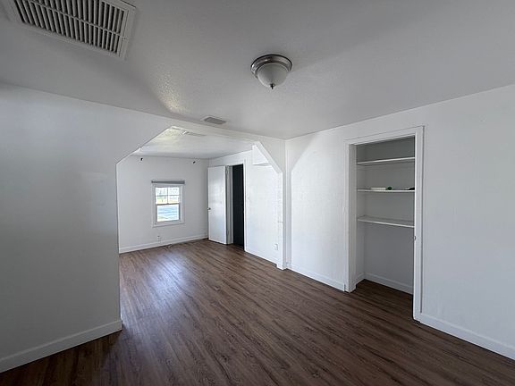 5th image of 5450 42nd St N