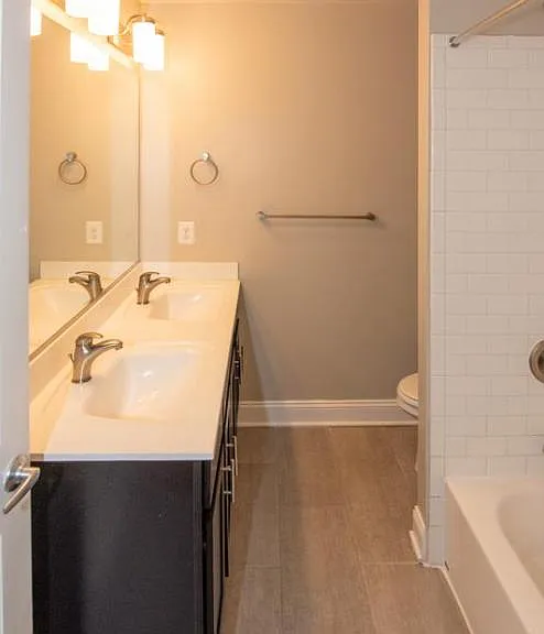 2 E Preston St #5 — Photo 4