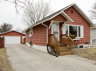 1441 14 1/2 St S, Fargo, ND 58103