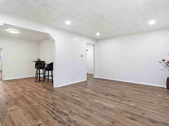 5th image of 1713 Circlewood Dr