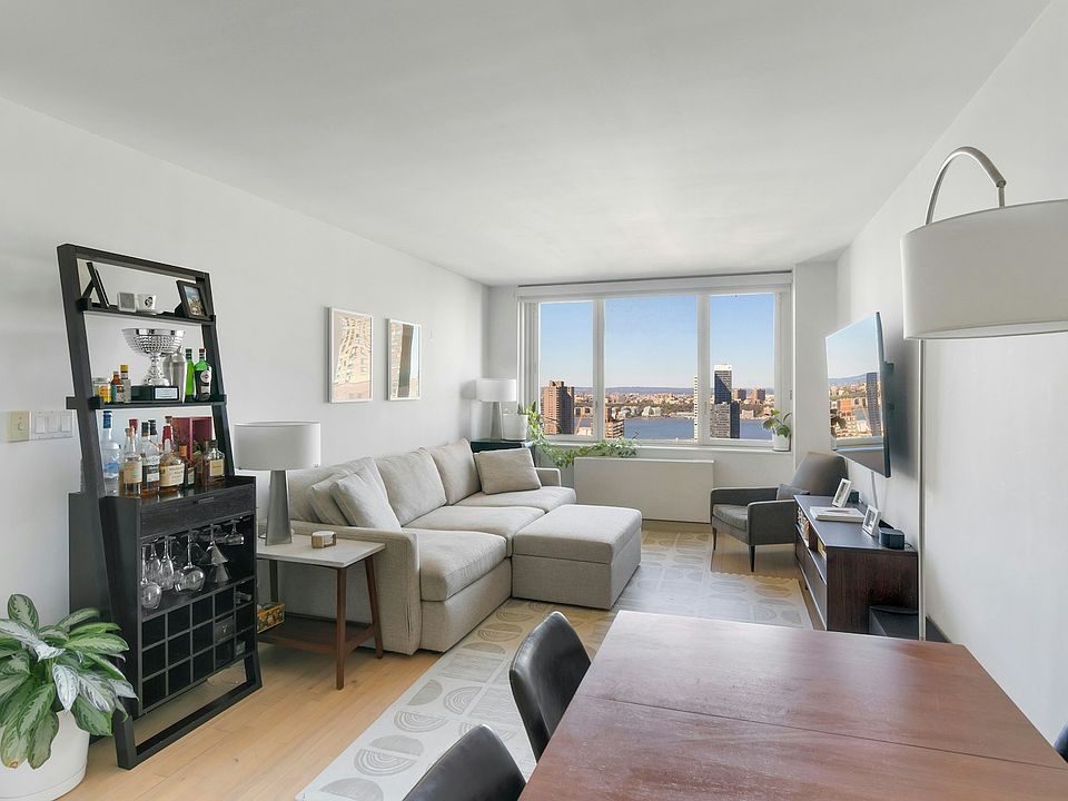 1st image of 322 W 57th St APT 39F