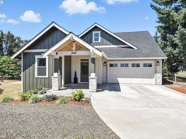 2049 SE Arrowwood Ave, Dallas, OR 97338