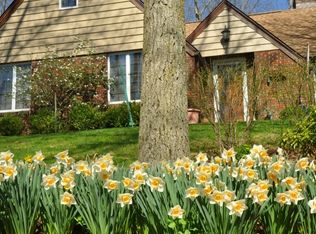 21 Cedar Ln, Ithaca, NY 14850