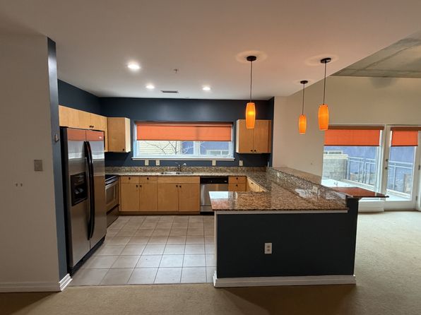 1101 18th Ave S APT 206, Nashville, TN 37212