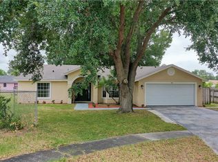 1807 Peakview Ct, Orlando, FL 32818