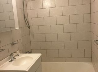 200 E 19th St APT 3D, Brooklyn, NY 11226