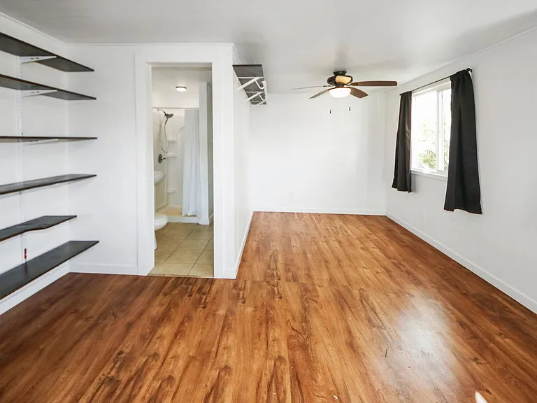 2239 California Ave — Photo 8