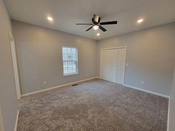 5th image of 1300 W Sherry Dr