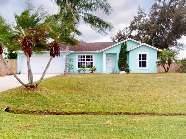 377 SW Kestor Drive, Port St Lucie, FL 34953