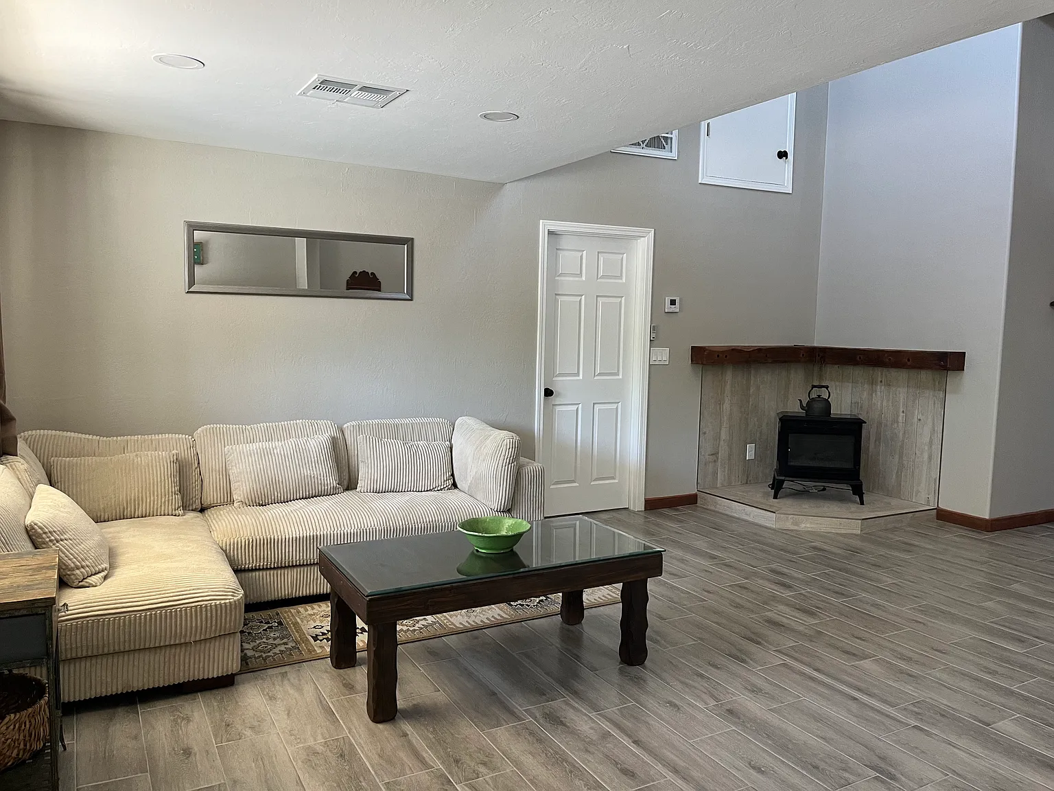8114 E Olive Ave — Photo 3
