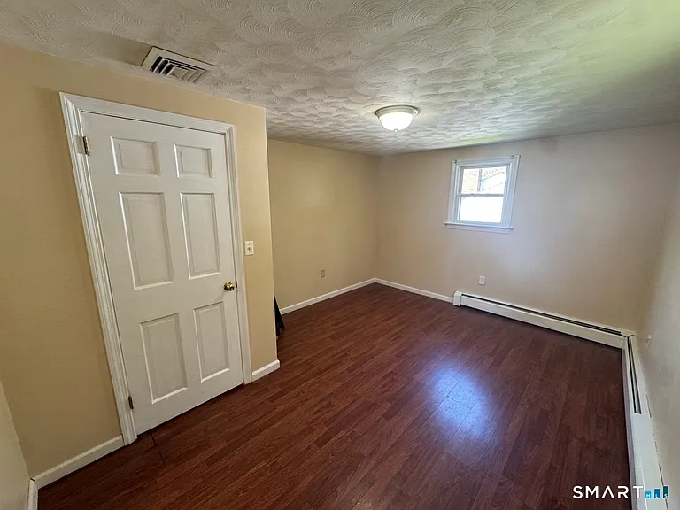 44 Saint James Ave — Photo 15