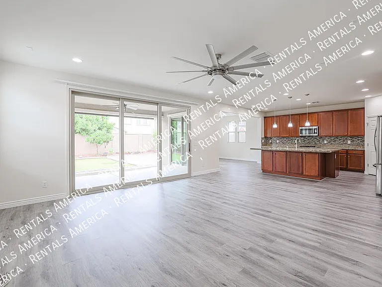 21948 N 98th Dr — Photo 11