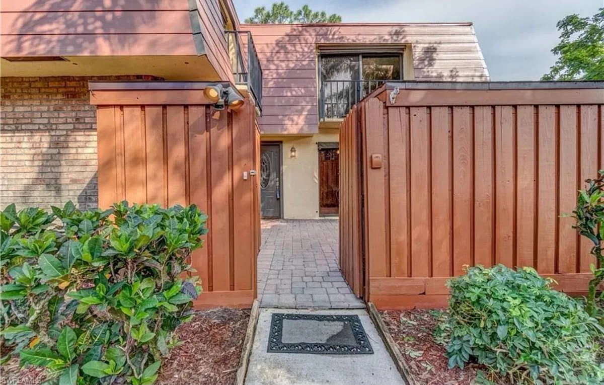 12348 Woodrose Ct — Photo 2