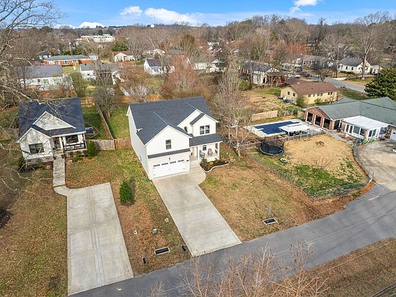 3rd image of 128 Marianne Ln
