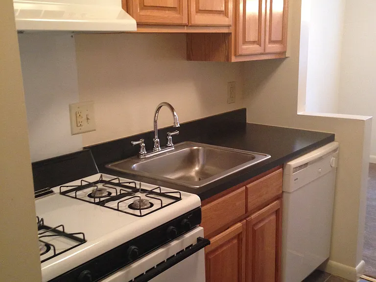 Autumn Ridge Apartments — Photo 41