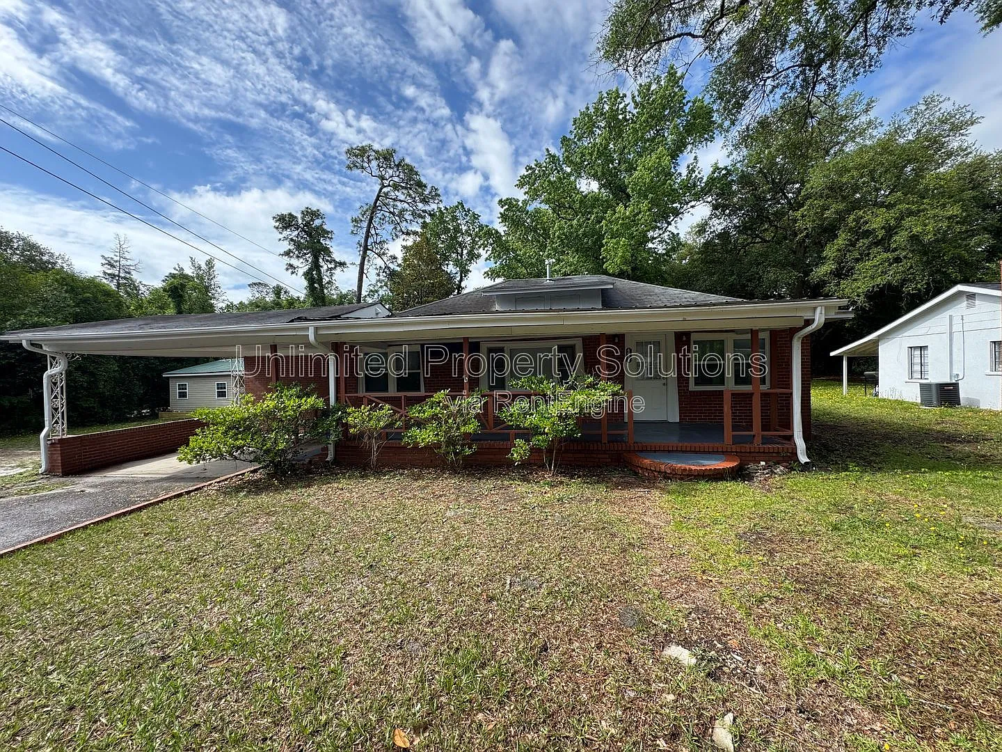 4 bed, 1.0 bath, 1304 sqft, $2,050 — Photo 3