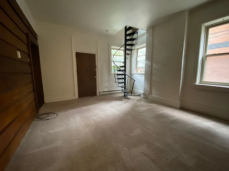 366 S Negley Ave — Photo 55