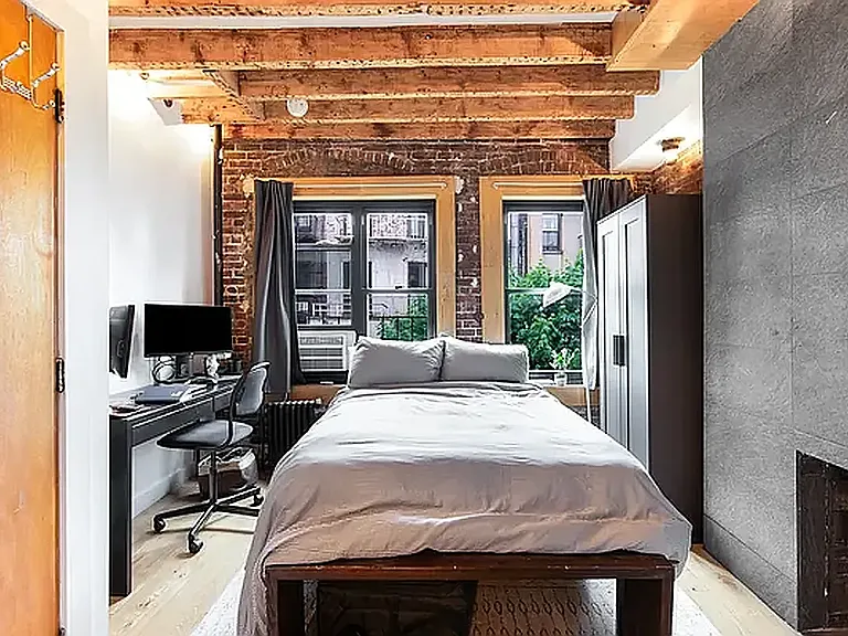 42 Horatio St #17 — Photo 2