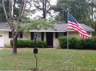 10 Juniper Ln, Texarkana, TX 75503