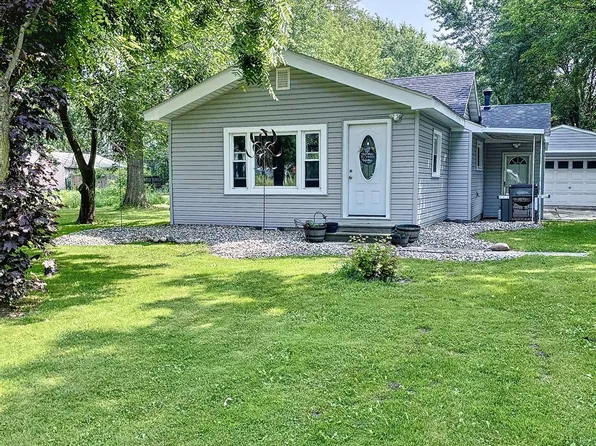 28713 West Rd, New Boston, MI 48164