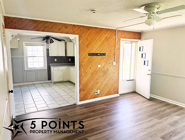 601 W Glendale St — Photo 14