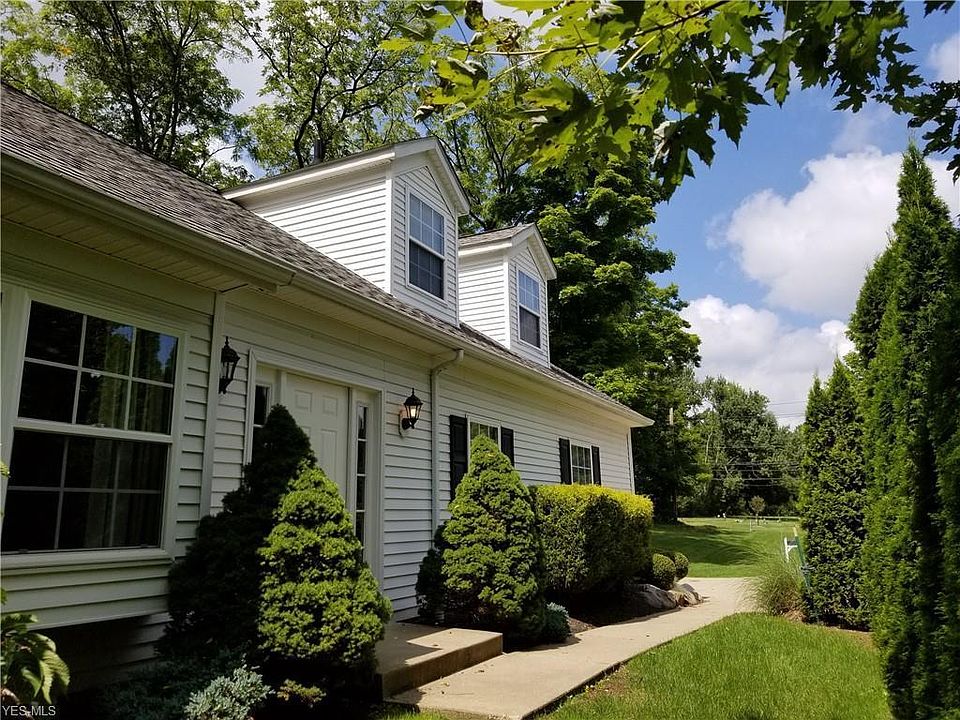 1st image of 9045 Highland Dr