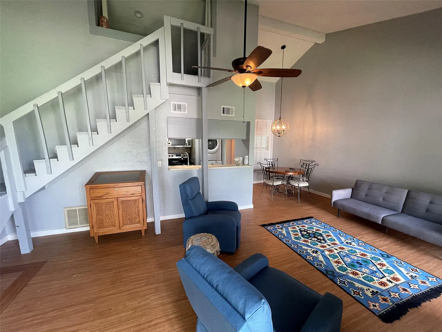 1 bed, 1.0 bath, 926 sqft, $1,100 — Photo 4