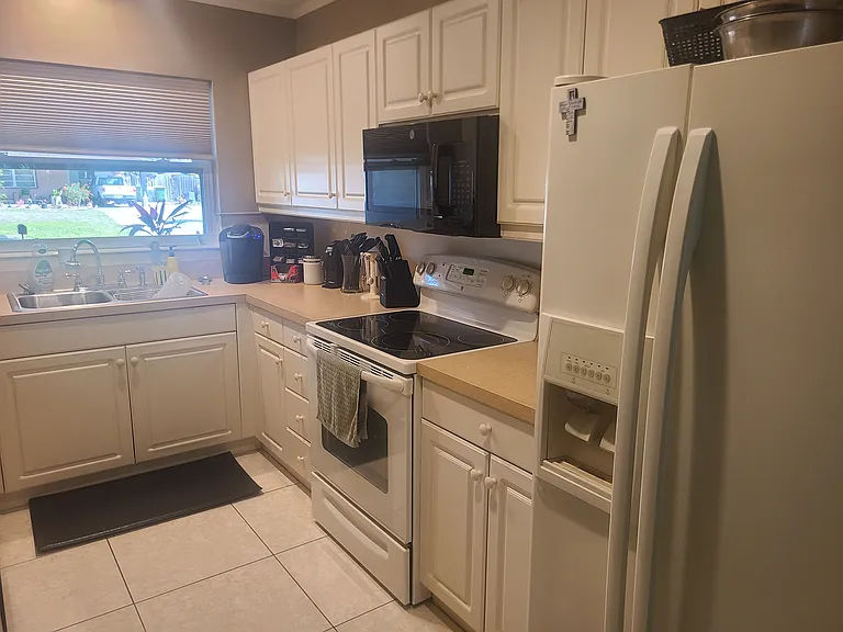 3056 Browning St — Photo 6
