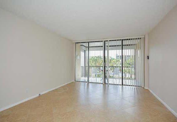 Home For Sale In Boca Bayou