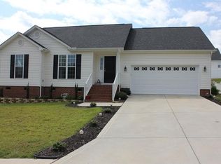 4009 Hereford Ln, Dallas, NC 28034