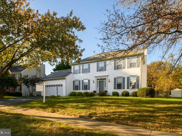 2812 Arden Forest Ln, Bowie, MD 20716