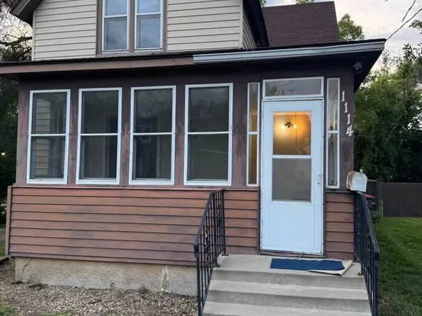 1114 4th St NW, Faribault, MN 55021