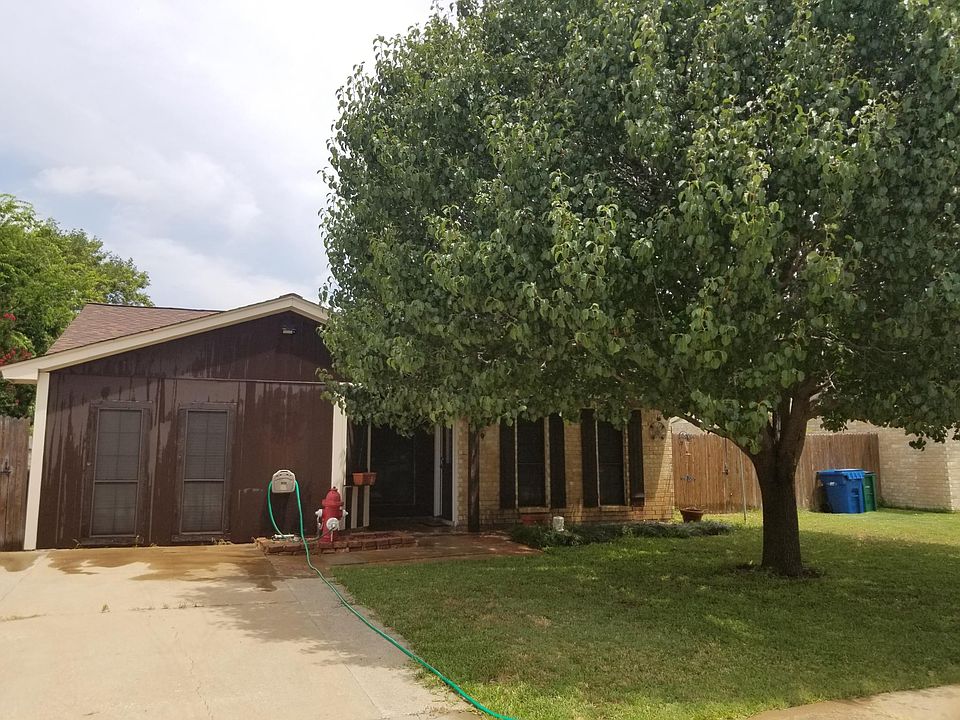 Curb side view