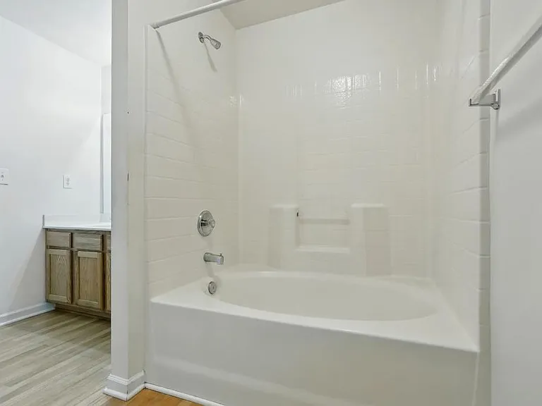 7420 Abigail Glen Dr — Photo 15