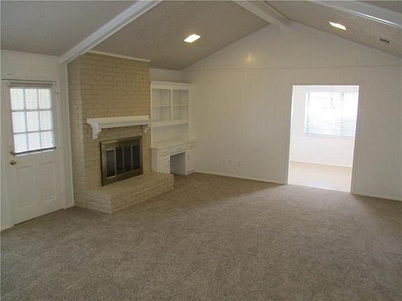 3rd image of 1024 Peach Ln