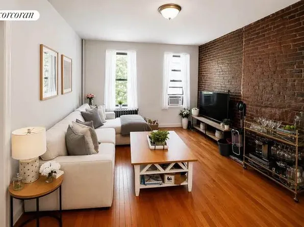 300 East 2nd Street image 1 of 5