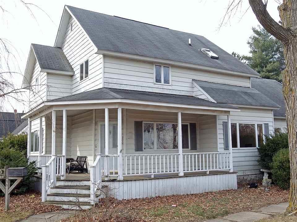 1st image of 200 S Line St