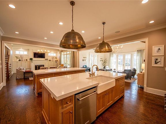 4th image of 4184 Thompson Mill Rd