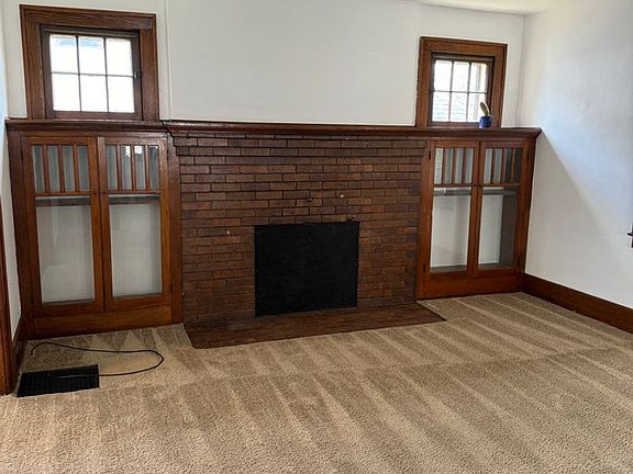 5th image of 845 E University Ave