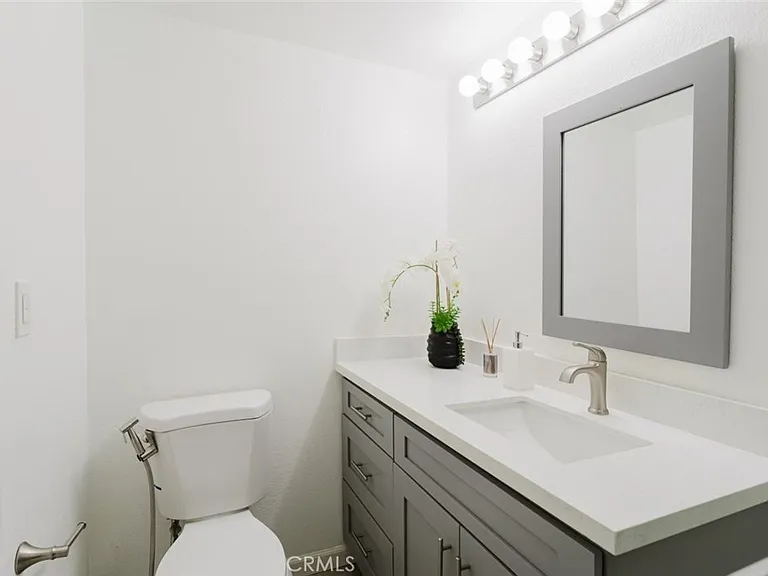 435 E Valencia Ave #105 — Photo 20