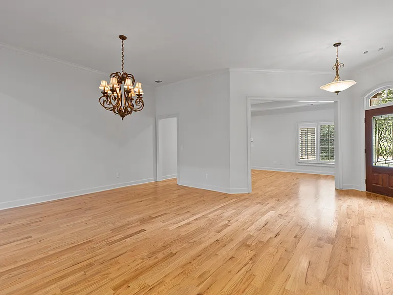 2021 Hillbrook Cir — Photo 4
