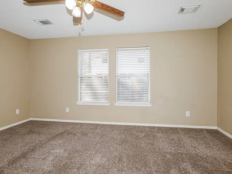 10007 Willow Wood Way — Photo 13