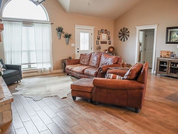 5th image of 9213 Bermuda Dr