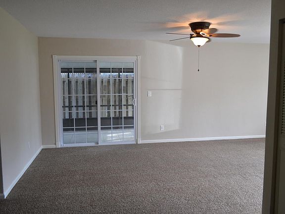 4th image of 28 Bogey Cir