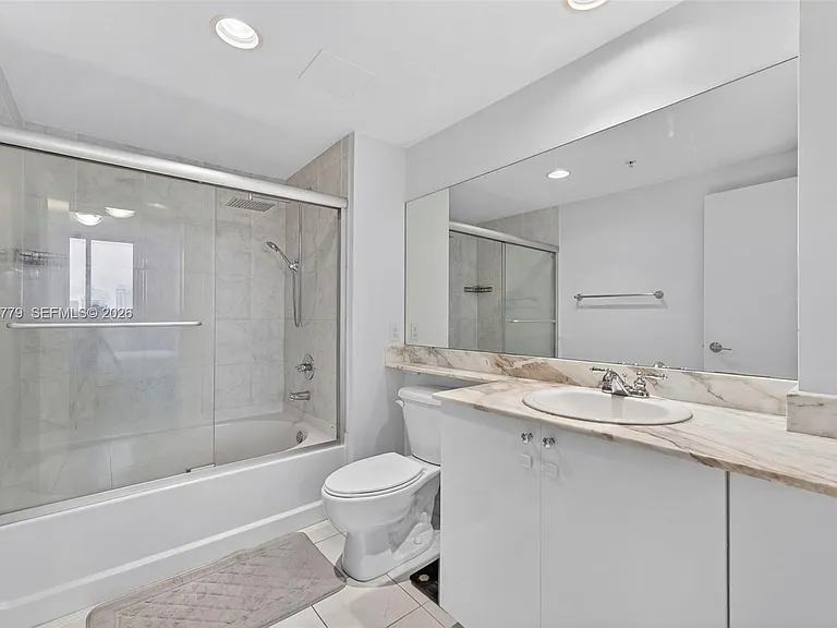 18800 NE 29th Ave #904 — Photo 20