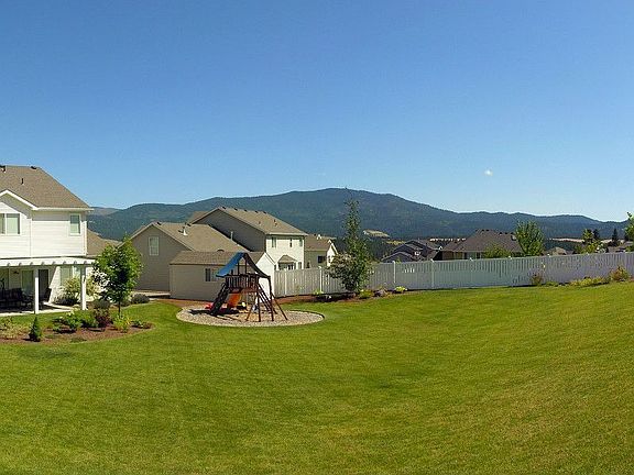 2nd image of 2408 S Windsor Dr