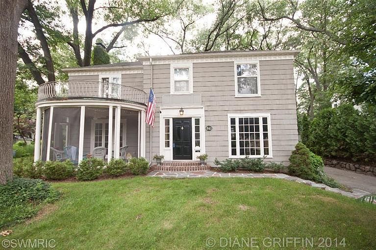 1st image of 941 Rosewood Ave SE