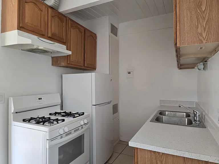 734 Embarcadero Del Mar #X — Photo 8